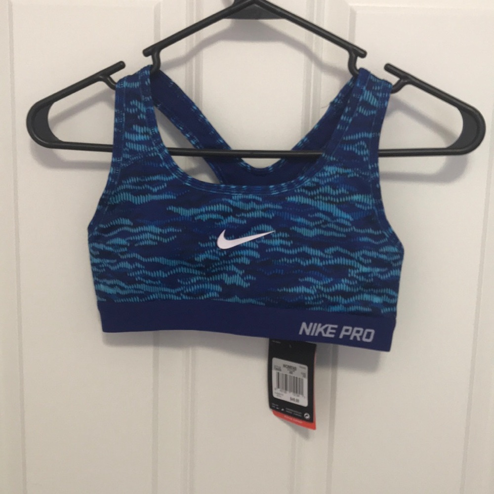 XS Nike sports bra